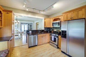 المنشأة من الداخل