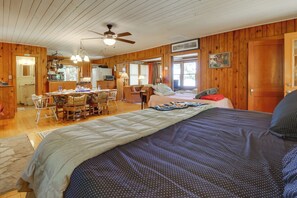 Apartment (0 Bedroom) | Interior