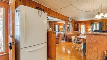 Apartment (0 Bedroom) | Bahagian dalam