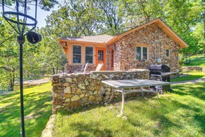 Apartment (0 Bedroom) | Interior