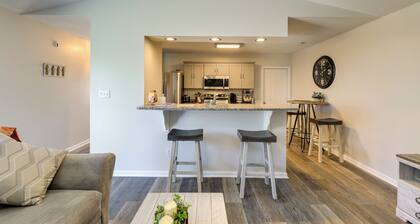 Updated Hubert Vacation Rental 5 Mi to Beaches!