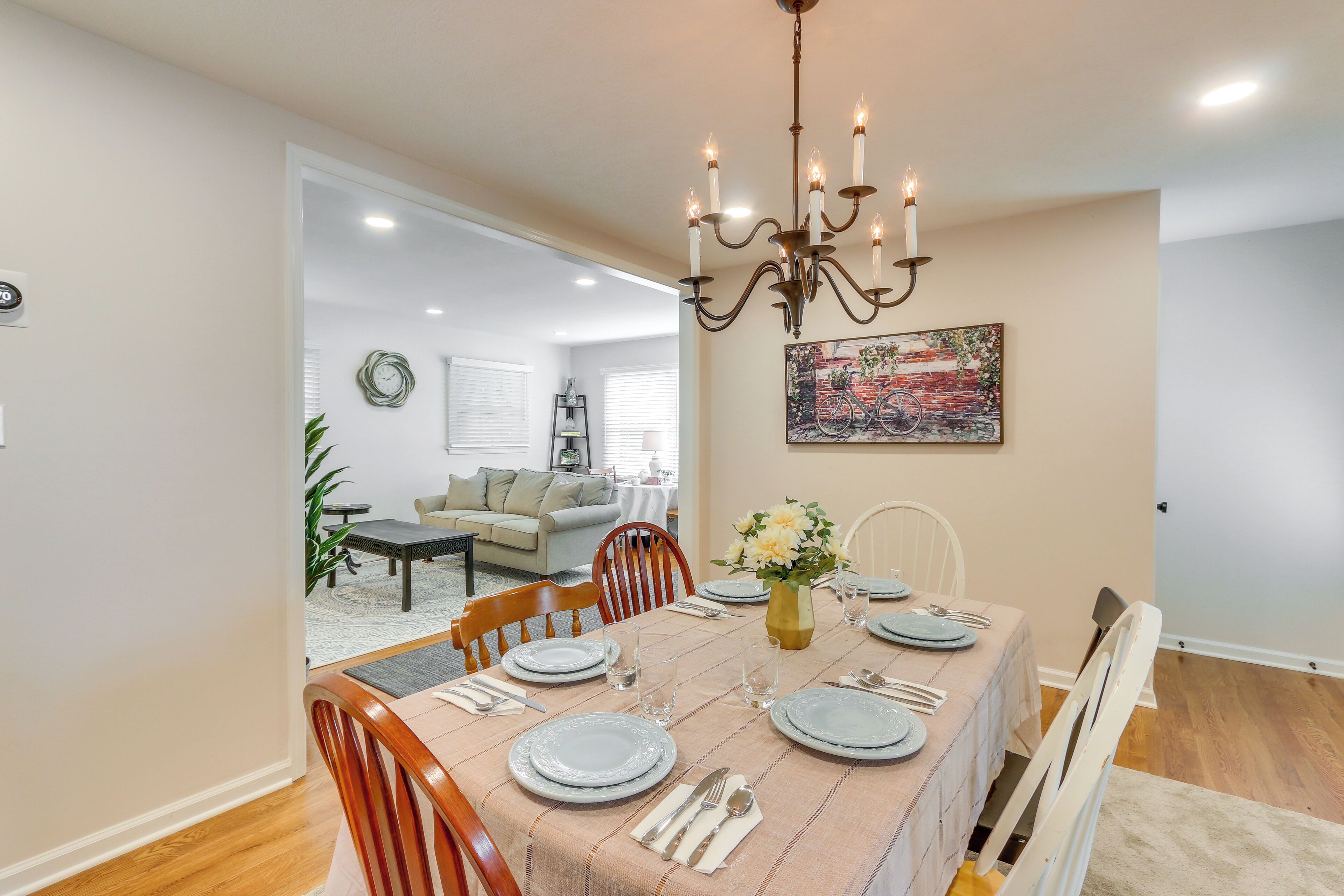 House (3 Bedrooms) | Interior