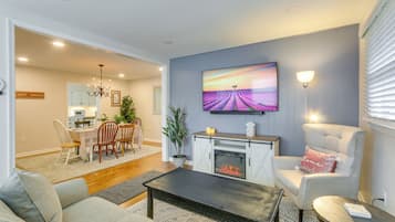 House (3 Bedrooms) | Front of property