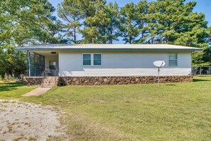 House (3 Bedrooms) | Interior - Cookson Vacation Rental w/ Spacious Yard & Porch! (Cookson)