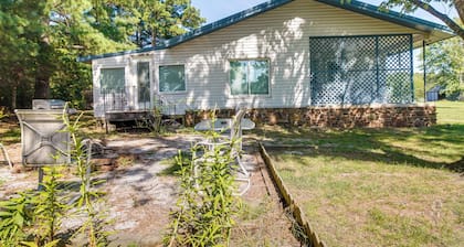 Cookson Vacation Rental w/ Spacious Yard & Porch!