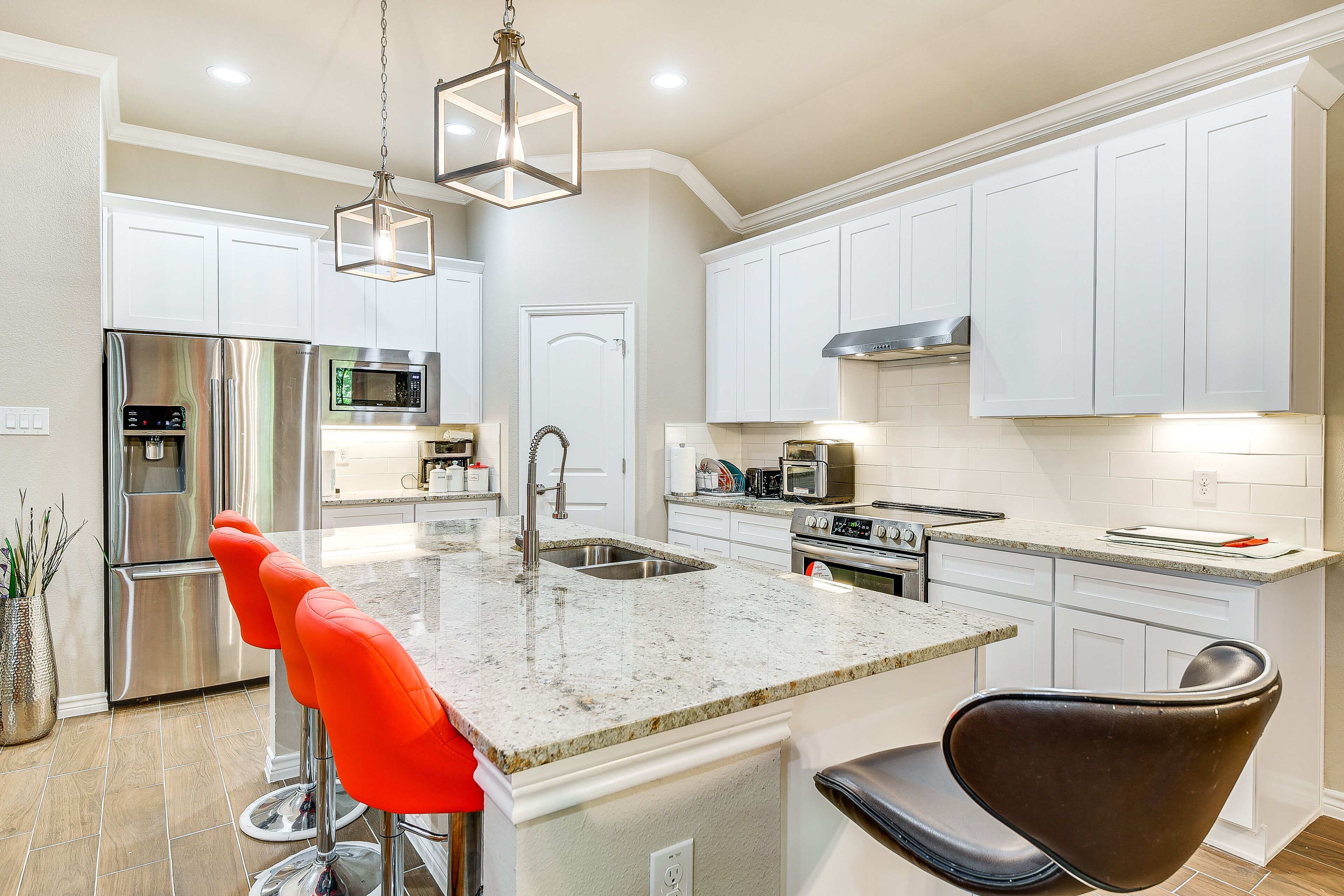 Maison (4 Bedrooms) | Cuisine privée | Micro-ondes, four, plaque de cuisson, lave-vaisselle