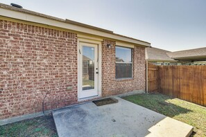 House (3 Bedrooms) | Interior - 4 Mi to At&t Stadium: Home w/ BBQ in Grand Prairie (Grand Prairie)