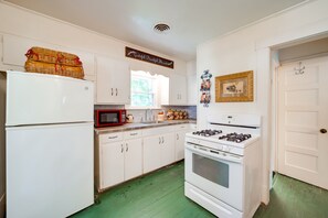 平房 (1 Bedroom) | 私人廚房 | 微波爐、烤箱、爐台、攪拌器