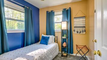 House (3 Bedrooms) | 3 bedrooms, iron/ironing board, bed sheets