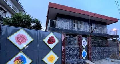 Comfy VIP Nest 2 Beds - Entire Apt. - Hot Water - Eco-Friendly Energy