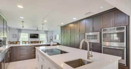 Pet-friendly Miami Home w/ Hot Tub & Pool Table