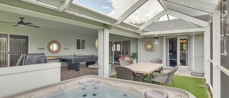 House (4 Bedrooms) | Front of property