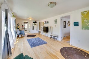 Interior - Gillette Adventure Base 1 Mi to Historic Downtown! (Gillette)