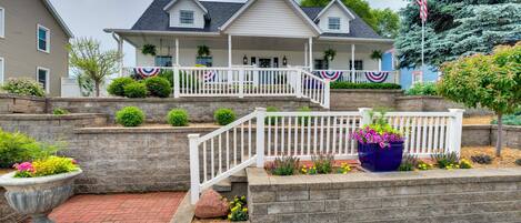 Ev (4 Bedrooms) | Konaklama yerinin ön cephesi