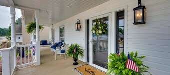 Game Room + Patio: 'bremer House Waverly Rental'