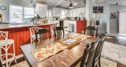 Waterfront Lake Hartwell Vacation Rental w/ Dock!