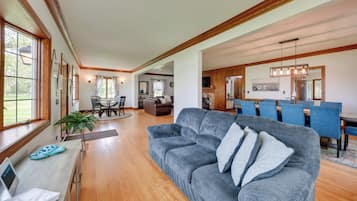 House (Multiple Bedrooms) | Bahagian dalam