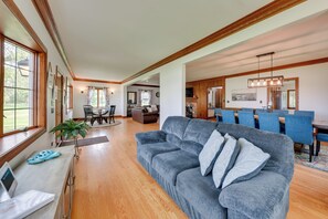 Hus (Multiple Bedrooms) | Interiör