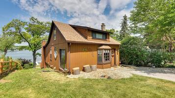 Cottage (2 Bedrooms) | Interior