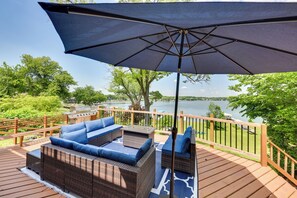 Cottage (2 Bedrooms) | Interior - Waterfront Fox Lake Vacation Rental w/ Fire Pit! (Fox Lake)