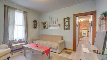 Apartment (1 Bedroom) | Interior