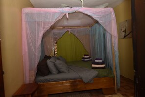 1 Schlafzimmer, Schreibtisch, Bügeleisen/Bügelbrett, kostenloses WLAN