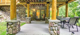 Pokegama Lake Vacation Rental w/ Shared Boat Dock!