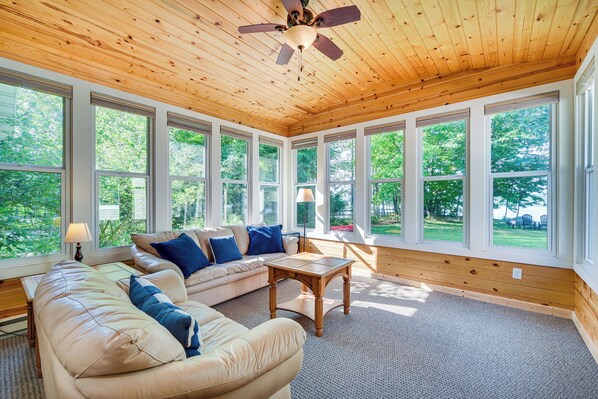 المنشأة من الداخل