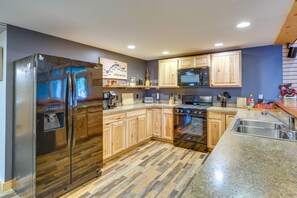 Talo (4 Bedrooms) | Sisätilat