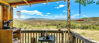Scenic Mount Sopris View: Historic Alpine Cabin!