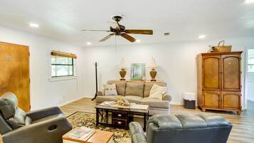 Cottage (2 Bedrooms) | Interior