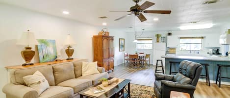 Cottage (2 Bedrooms) | Interior