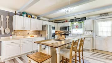 單棟房屋 (3 Bedrooms) | 內部