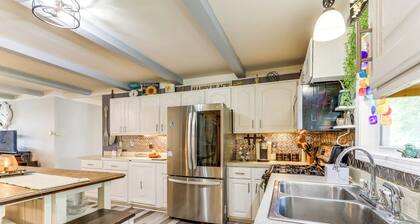 Charming St James Home Near Maramec Spring Park!