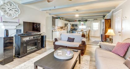 Charming St James Home Near Maramec Spring Park!