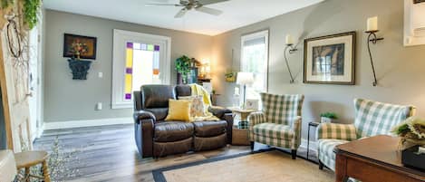 Cottage (2 Bedrooms) | Interior