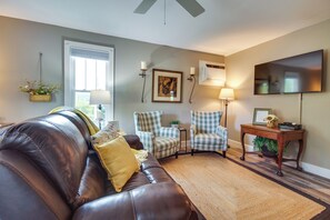 Cottage (2 Bedrooms) | Interior