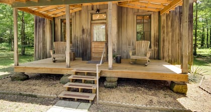 Historic Nature Retreat in Mccomb w/ River Access