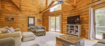 A-frame Log Home w/ Game Room Near Lake George!