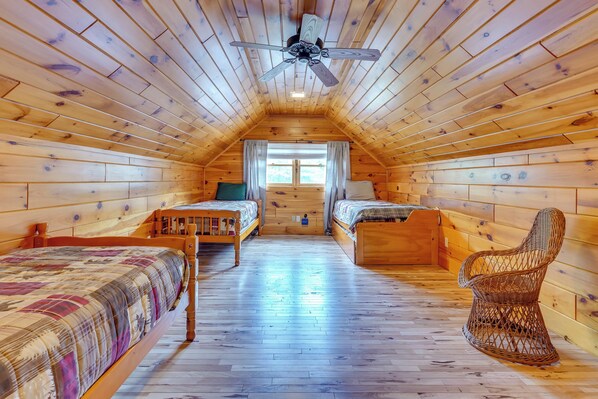 House (3 Bedrooms) | Interior
