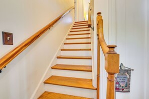 Cottage (2 Bedrooms) | Interior