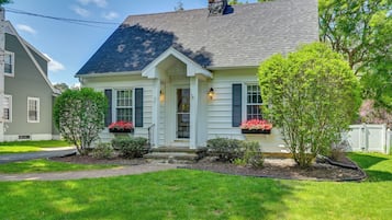 Cottage (2 Bedrooms) | Interior