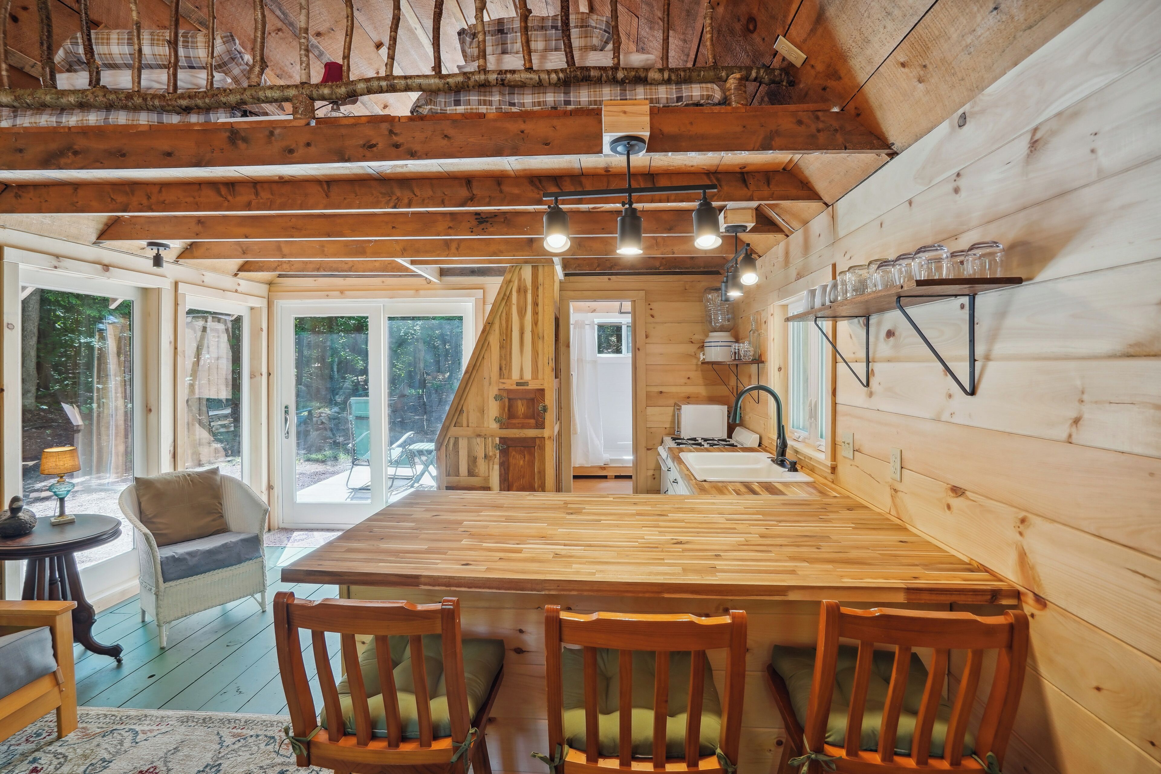 Apartment (0 Bedroom) | Interior