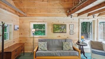 Apartment (0 Bedroom) | Interior