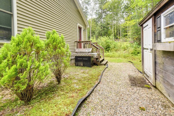 Cozy Campton Home: 10 Mi To Tenney Mountain Resort - New Hampshire