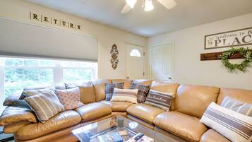 ุงูู
ูุดุฃุฉ ู
ู ุงูุฏุงุฎู