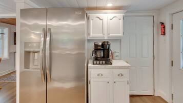 Cottage (2 Bedrooms) | Bahagian dalam