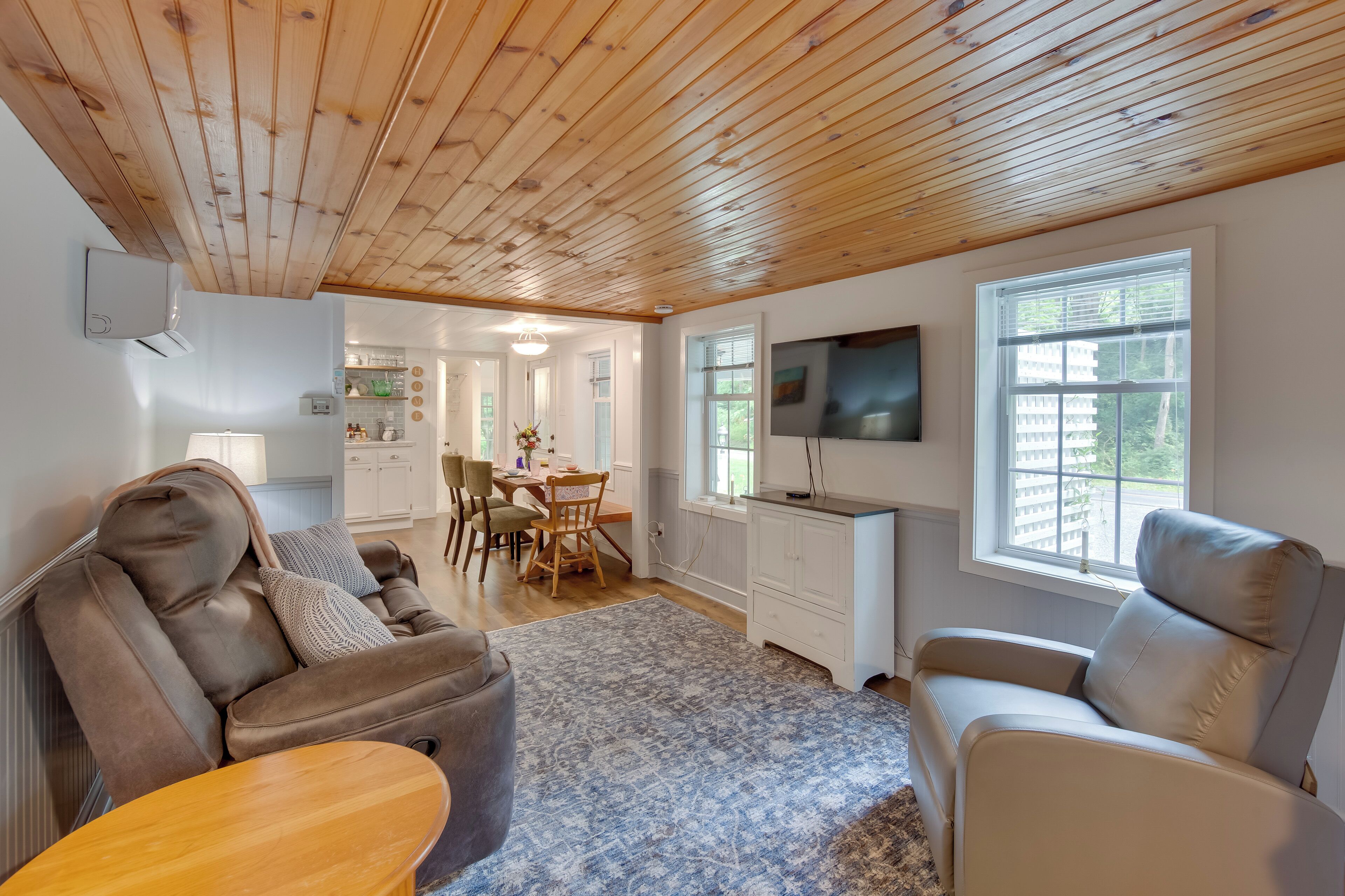 Cottage (2 Bedrooms) | Interior