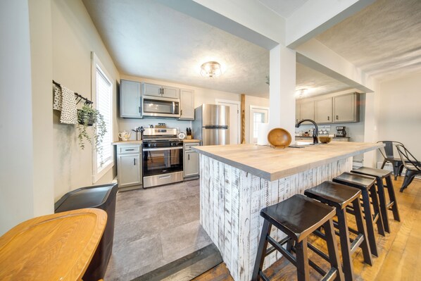 House (4 Bedrooms) | Interior - Historical Magnesia Springs Home, Near Kayaking! (Cambridge Springs)