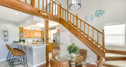 Bayou Bliss: Barataria Waterfront Getaway w/ Dock!